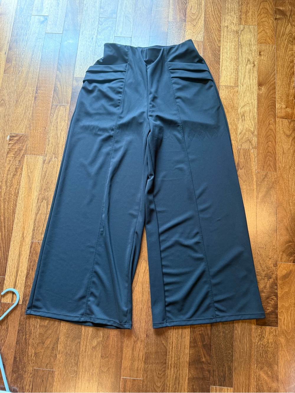 HALARA Black Wide-Leg Crepe 7/8 Work Pants